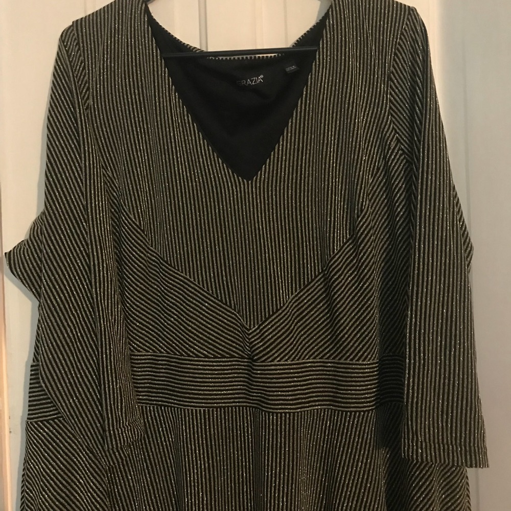 Grazia black and gold dress